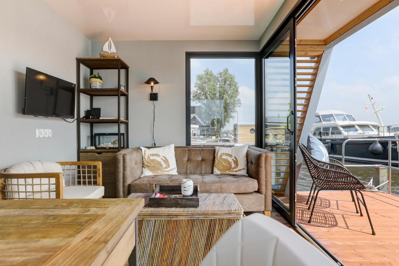 Luxe Houseboat Skoft Hotel Grou Exterior photo